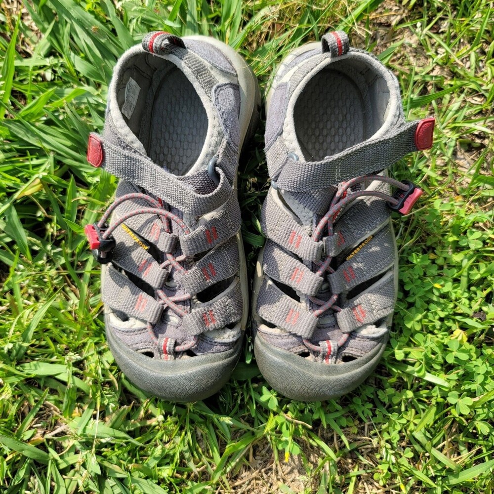 Keen Newport H2 Hiking Waterproof Gray Shoes Kids Size 1